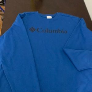Columbia blue sweatshirt size extra large hard to fine item